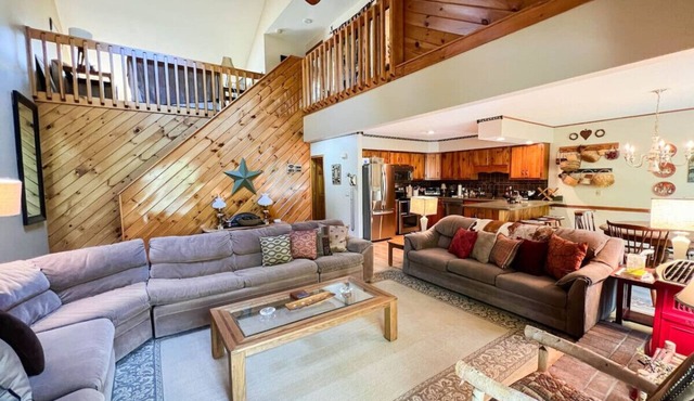 Spacious North Conway Home | Home Theater + Games