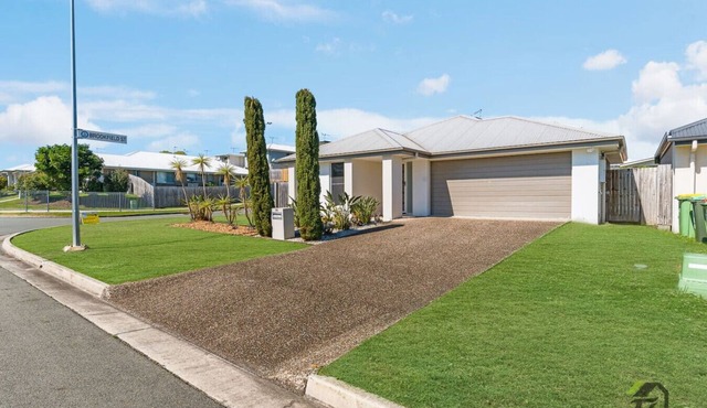 Spacious Oasis in Pimpama