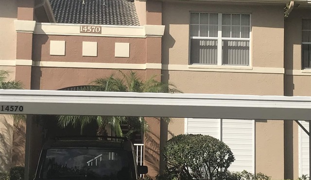 Spacious Parker Lakes Condo