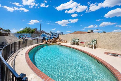 Spacious Phoenix Retreat 4BR Private Pool