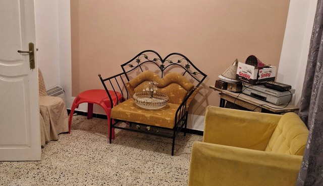 Spacious, pleasant blue apartment with large balcom, tunis ibn cina