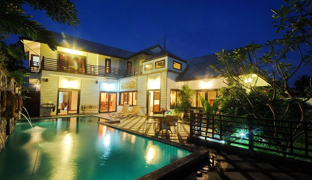 Spacious Pool Villa with Billiards and Fitness Room in the Heart of Chaweng