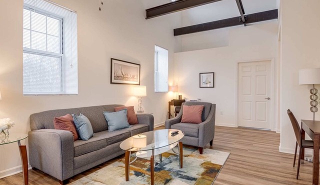 Spacious Private Luxury Apt