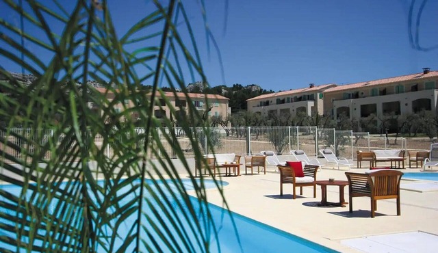 Spacious Provence retreat for 8 guests