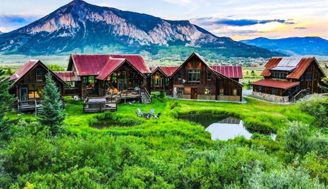 Spacious ranch just south of Crested Butte