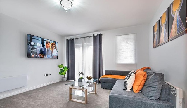 Spacious Reading 2-Bed Apartment & free Parking