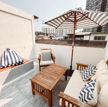 Spacious Relaxing Townhouse with Rooftop in Ekamai