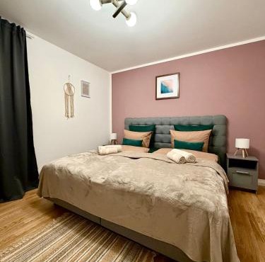 Spacious Residenz Platz 2 Apartment in the city centre