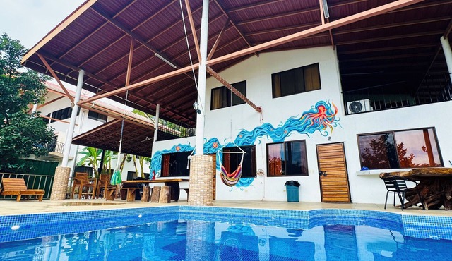 Spacious retreat space in brilliant Puerto Carrillo with AC, WiFi