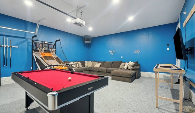 Spacious Retreat with Dual Master Suites, Game Room and Outdoor Escape