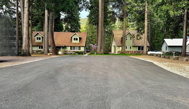 Spacious Riverfront Home near Lake Almanor Pet-Friendly