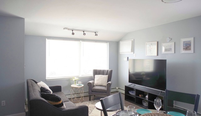 Spacious Rockaway Retreat Surf & WFH-Ready3-BR apartment in charming Queens