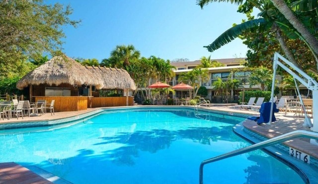 Spacious Room Perfect for Beach Lovers and Explorers
