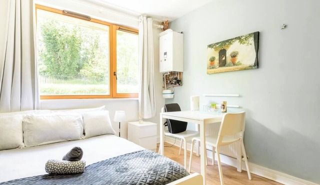 Spacious room with a relaxing view