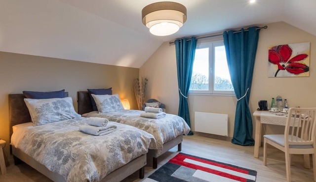 Spacious room with sauna and electric bikes in Vyans-le-Val