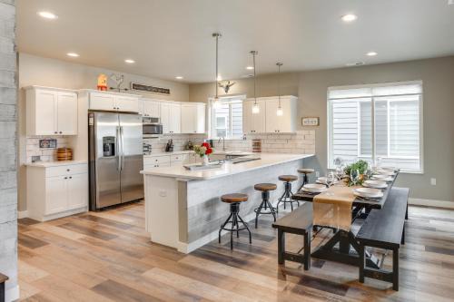 Spacious, Rustic Spearfish Home: Walk to Downtown!
