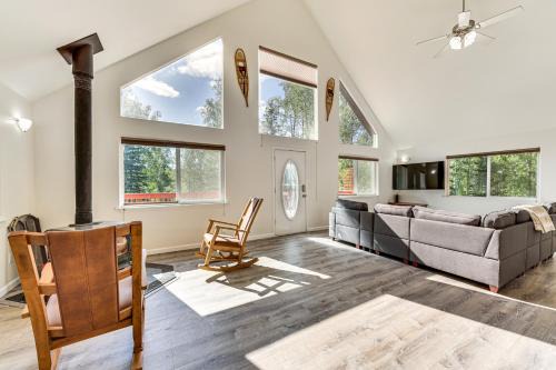 Spacious & Scenic Wasilla Getaway Near Adventures
