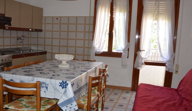 Spacious seaside flat in Caorle