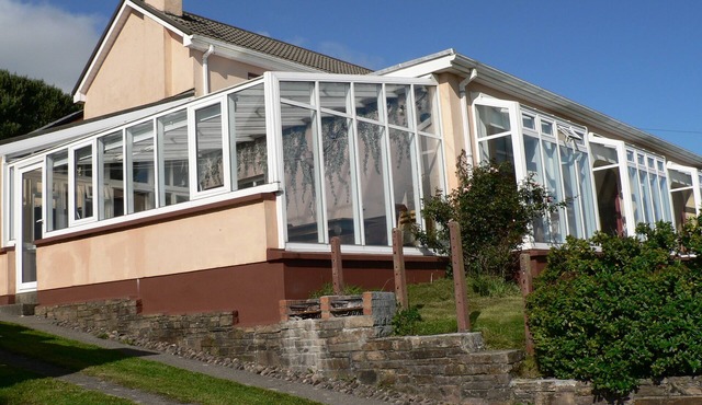 Spacious Self-catering, Great For Large Groups - with spectacular sea views