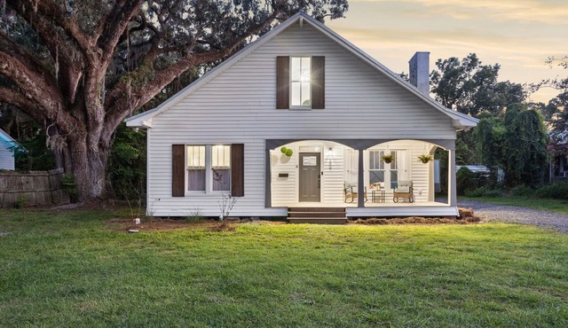 Spacious Southern Retreat for Families & Groups Sleeps 10