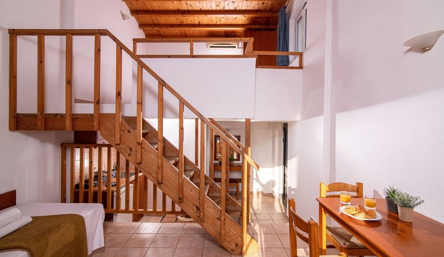 Spacious Split Level Apartment with Shared Pool