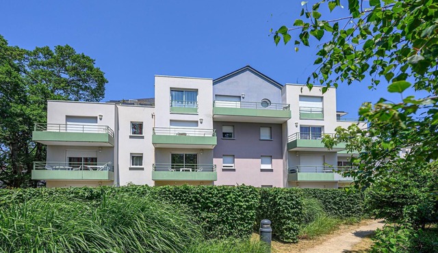Spacious Stay for Two Near Vannes