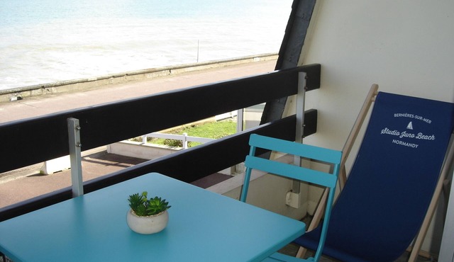 SPACIOUS STUDIO SUPERB SEA VIEW ON JUNO BEACH