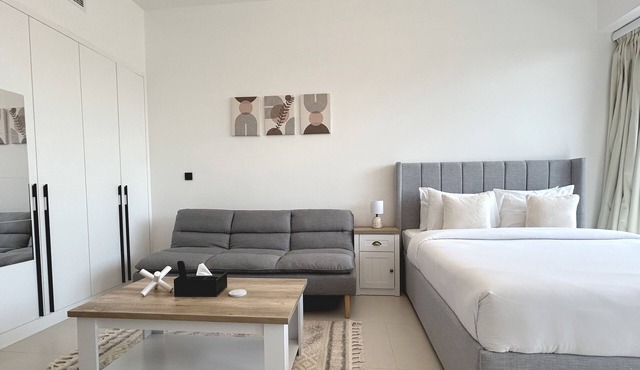 Spacious Studio - Al Furjan - 10mn to Marina - JBR