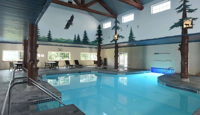 Spacious Suite w/Whirlpool & Free Parking | 6mi to Hamlin Homestead
