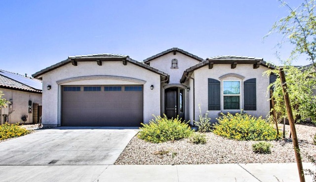 Spacious Surprise Home Near Sports Stadiums!