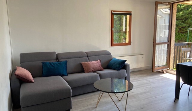 Spacious T3 with balcony - close to town center