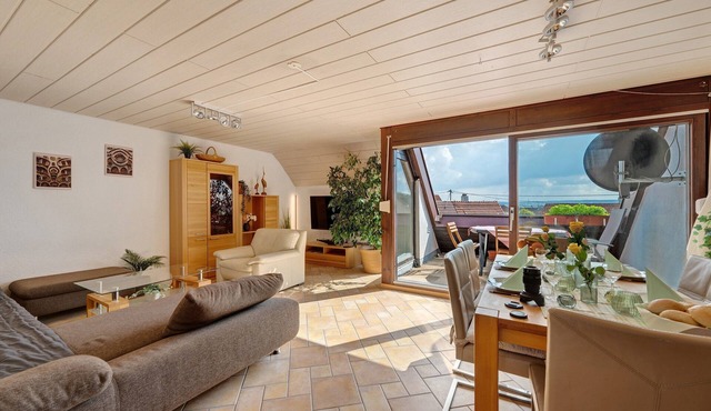 Spacious Three-Room Maisonette Apartment, 100 sqm