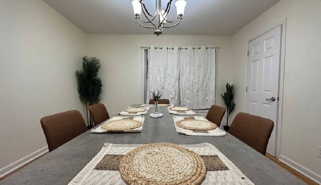 Spacious Townhouse in Schenectady-B15