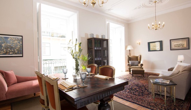Spacious, Traditional in Historic Lisbon, with air-conditined & central heating