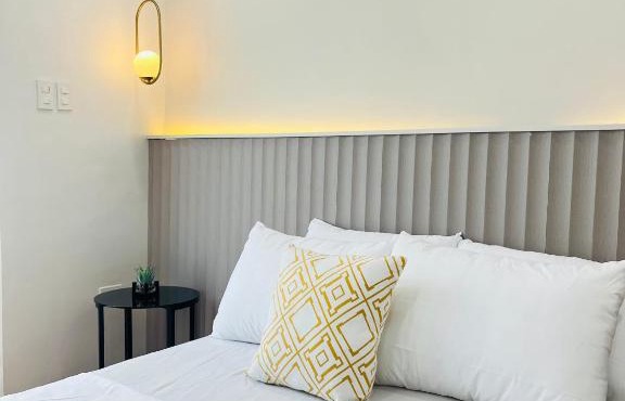 Spacious Transient House Near Nasugbu Beach