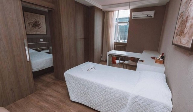 Spacious Triple Twin for Groups w/Rooftop Gym, Sauna, Parking & Wi-Fi