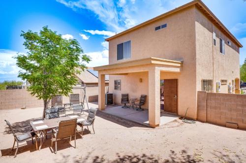 Spacious Tucson Vacation Rental: Incredible Views!