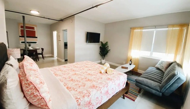 Spacious Unit | Free Beach Chairs | Near Ocean