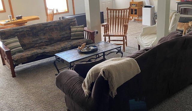 Spacious Up North Getaway Near Trails. Sleeps 12