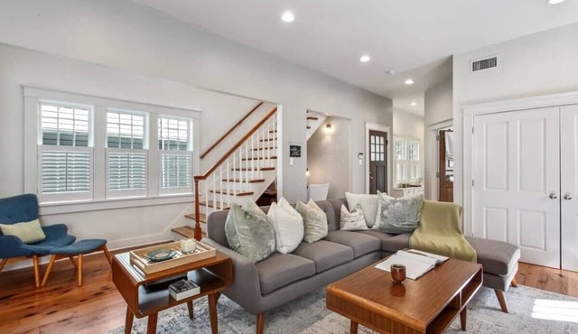 Spacious, Upscale MidCity 4br- Close to Everything