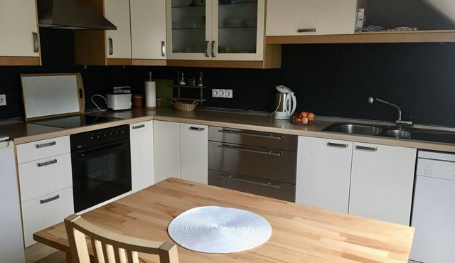 Spacious vacation apartment (100 m²) for up to 5 people with bathtub and shower