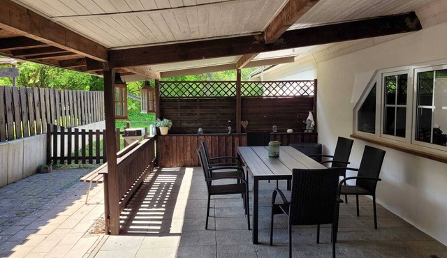 Spacious vacation apartment with balcony, terrace and proximity to the lake in Vollrathsruhe