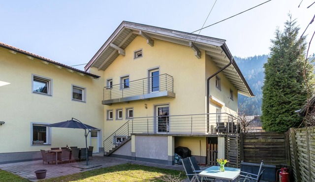 Spacious vacation home where your dog is welcome