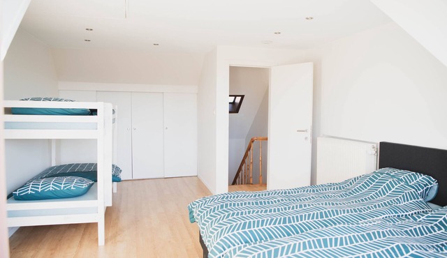Spacious vacation home 5 min steps from city center.