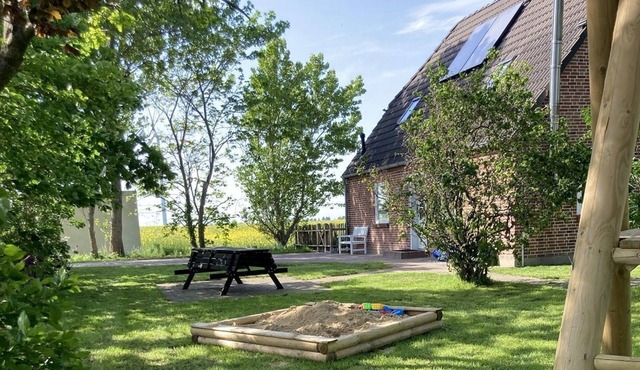 Spacious vacation home with large garden in secluded location - NIB-831 - Großzügiges