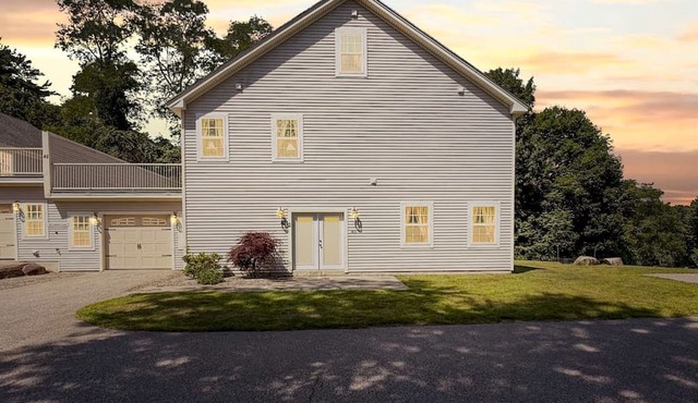 Spacious Vacation Home with Game Room & Hot Tub near Downtown North Conway, New Hampshire