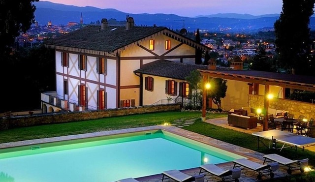 Spacious Villa Noble With All the Comfort, Located In A Peaceful Location Arezzo
