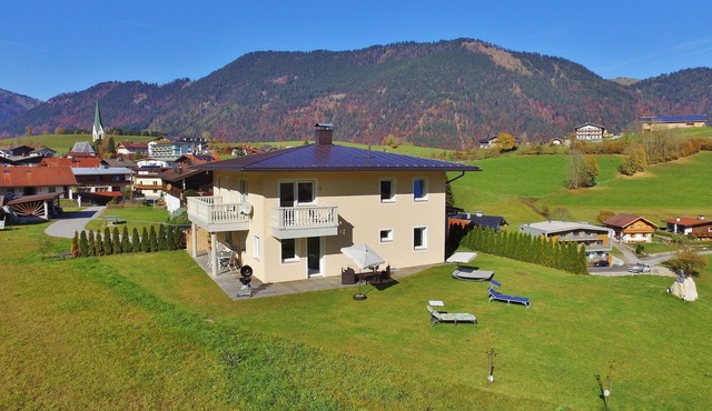 Spacious Villa with Garden in Hinterthiersee