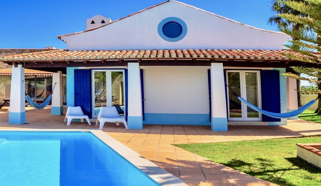 Spacious Villa with Private Pool in Country Sintra