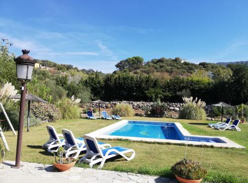 Spacious Villa with Private Pool, Mountain View, in Ubriquea